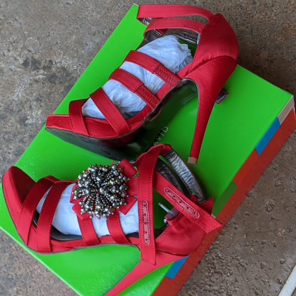 Charles David | red satin glade stilettos heel 5.5 - Picture 4 of 8